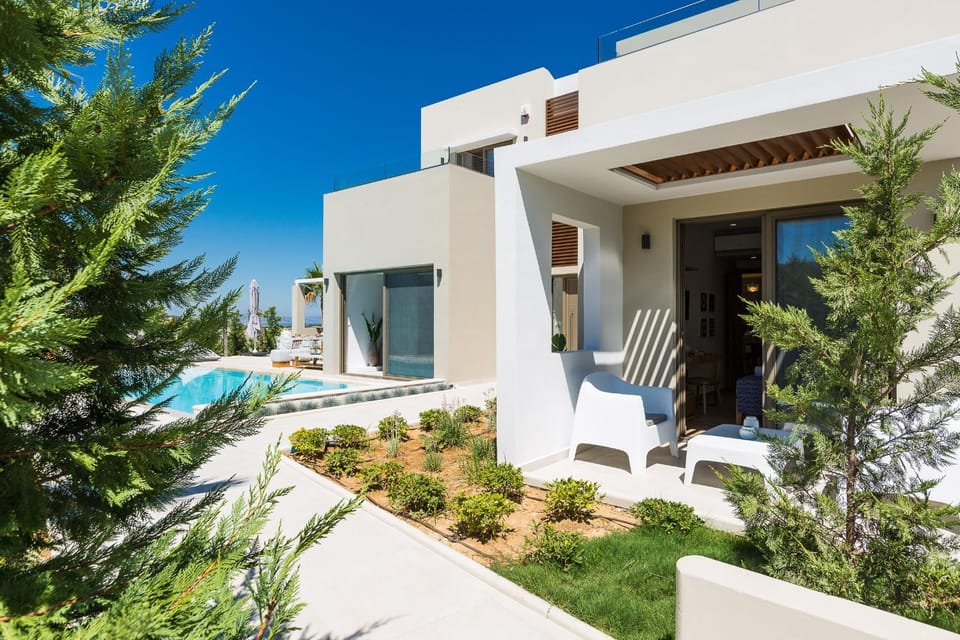 Patio, Pool view