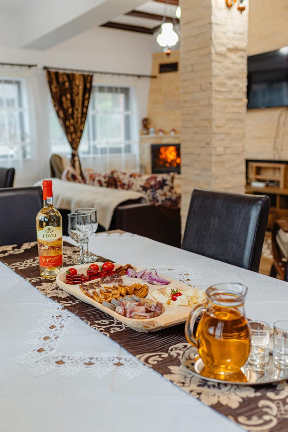 Living room, Food