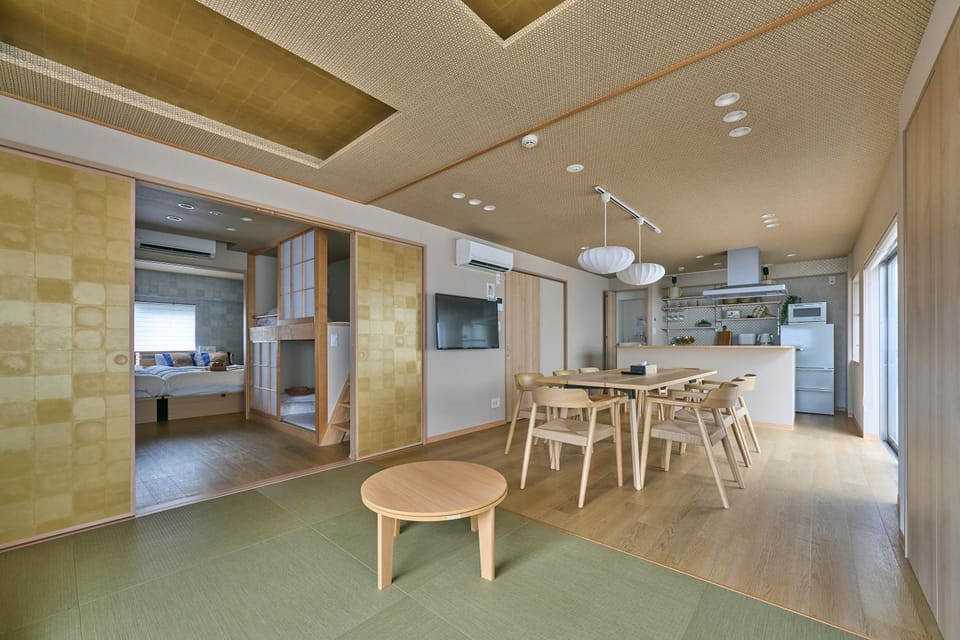 Living room, Seating area, Dining area