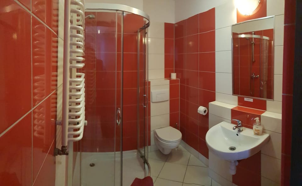 Hotelik Kameleon Pokoje Gościnne Hotel in Lower Silesian Voivodeship