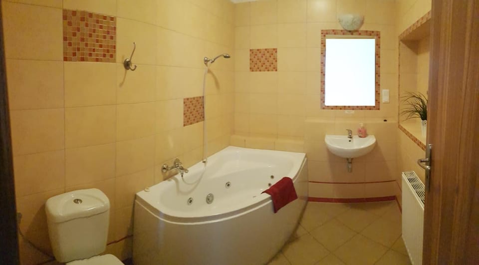 Hotelik Kameleon Pokoje Gościnne Hotel in Lower Silesian Voivodeship