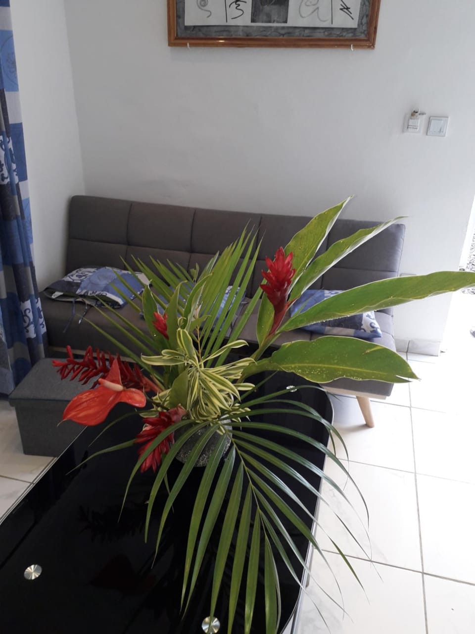 Living room, Decorative detail, Dining area