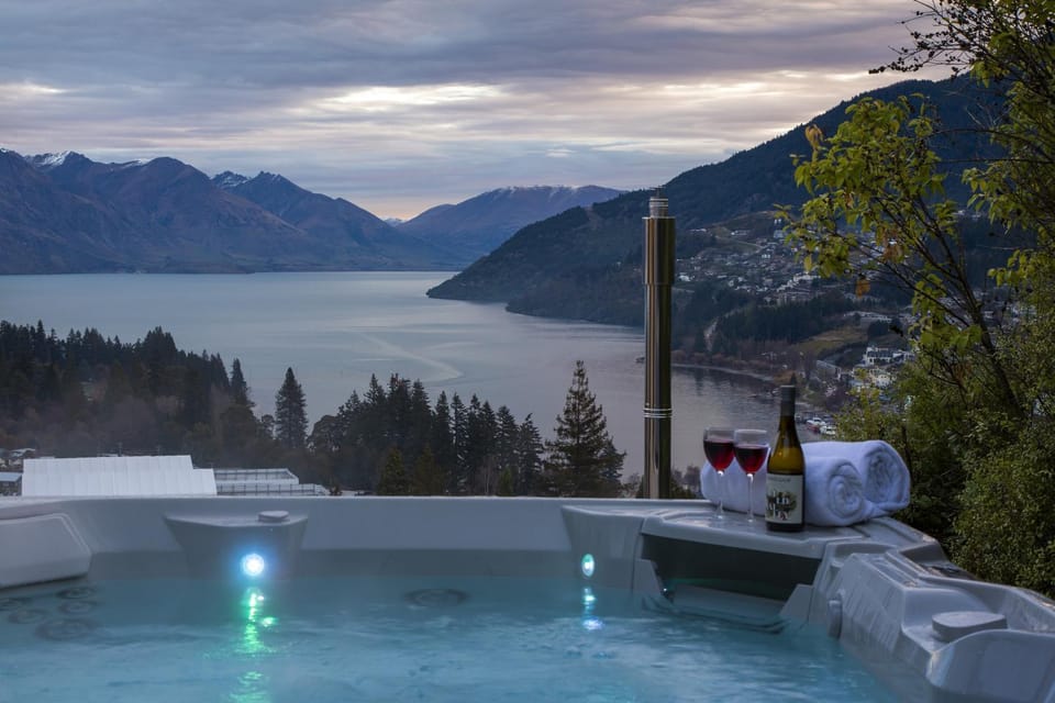 Natural landscape, Hot Tub, Hot Tub, Lake view, Mountain view