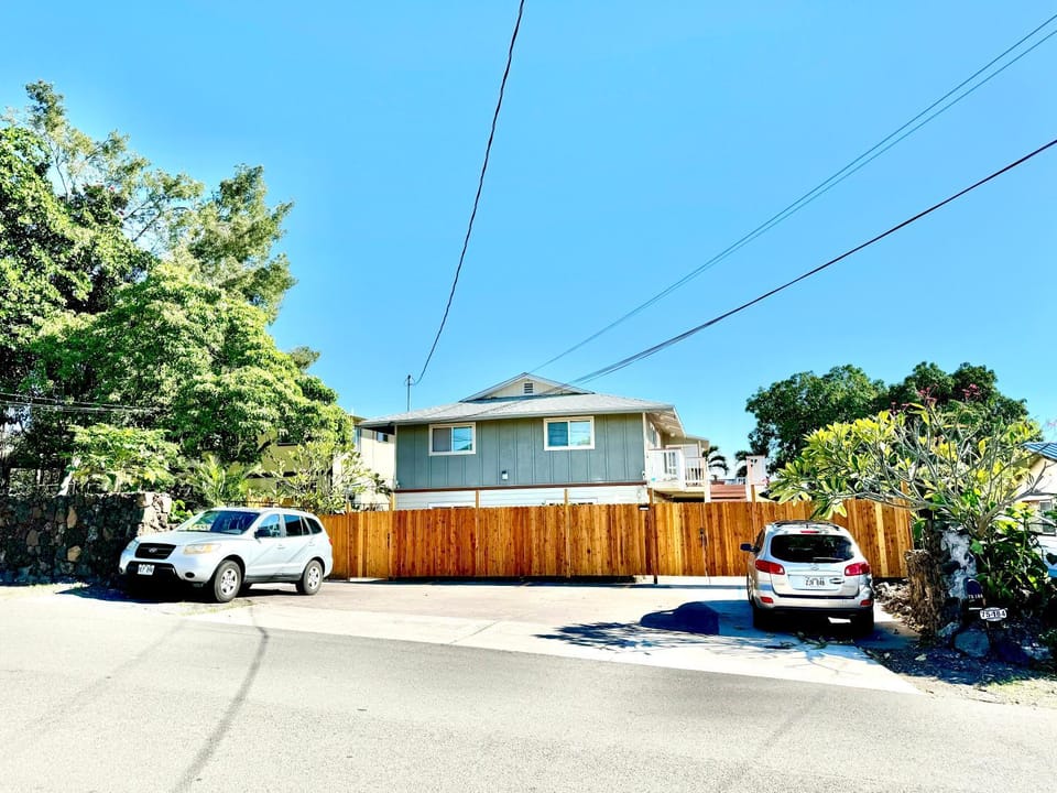 Property building, Street view, Parking