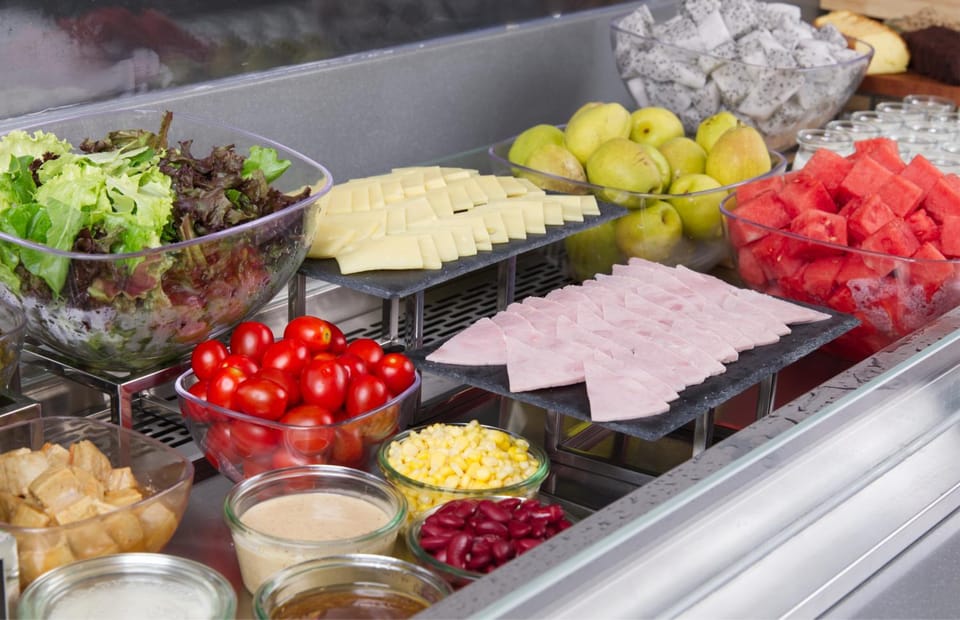 Continental breakfast, Buffet breakfast