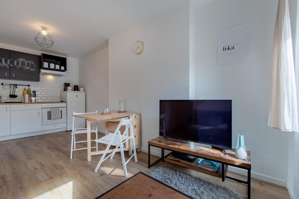 TV and multimedia, Dinner, kitchen