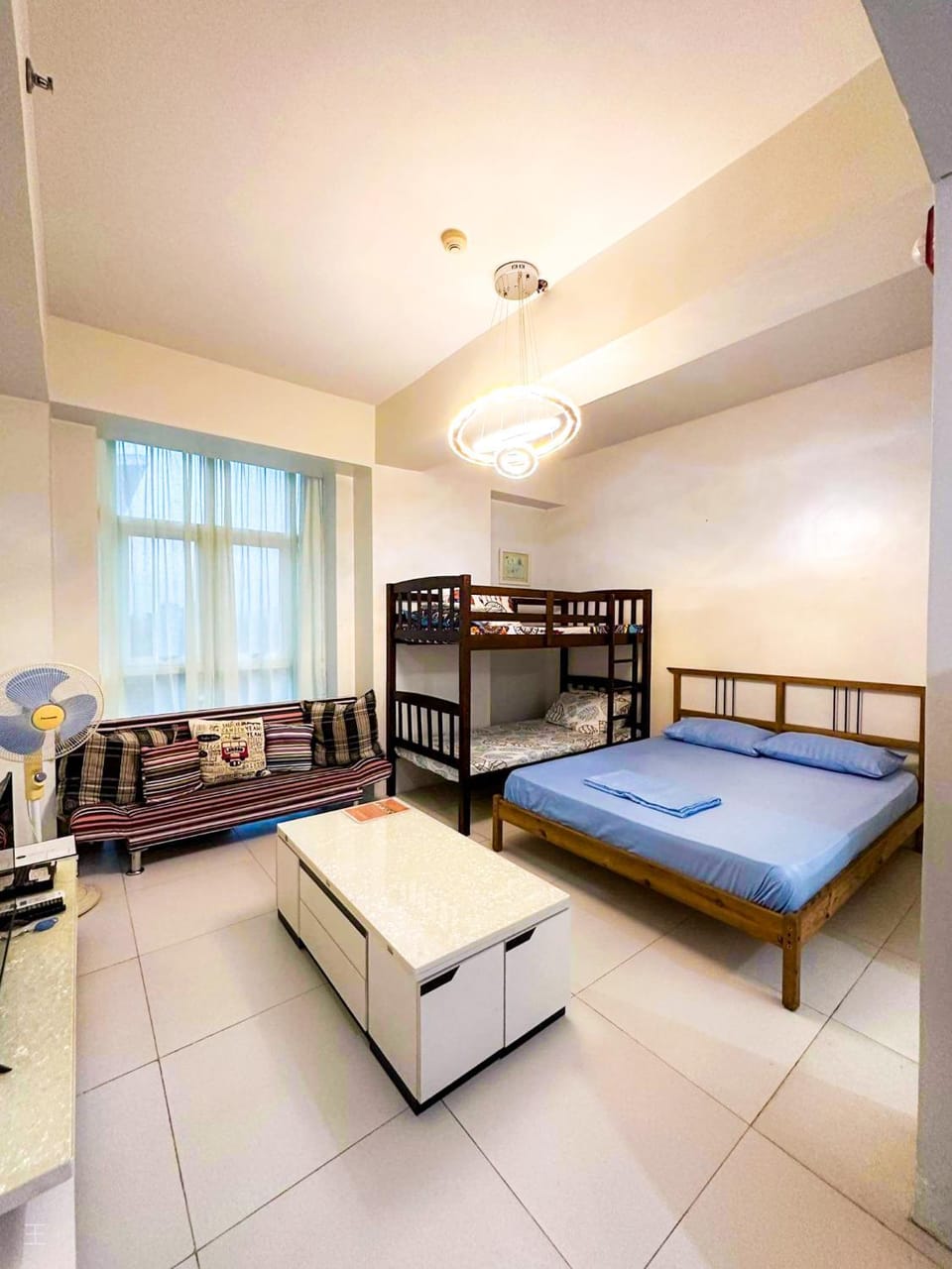 Bed, Living room, Dining area, Diving, Bedroom, bunk bed