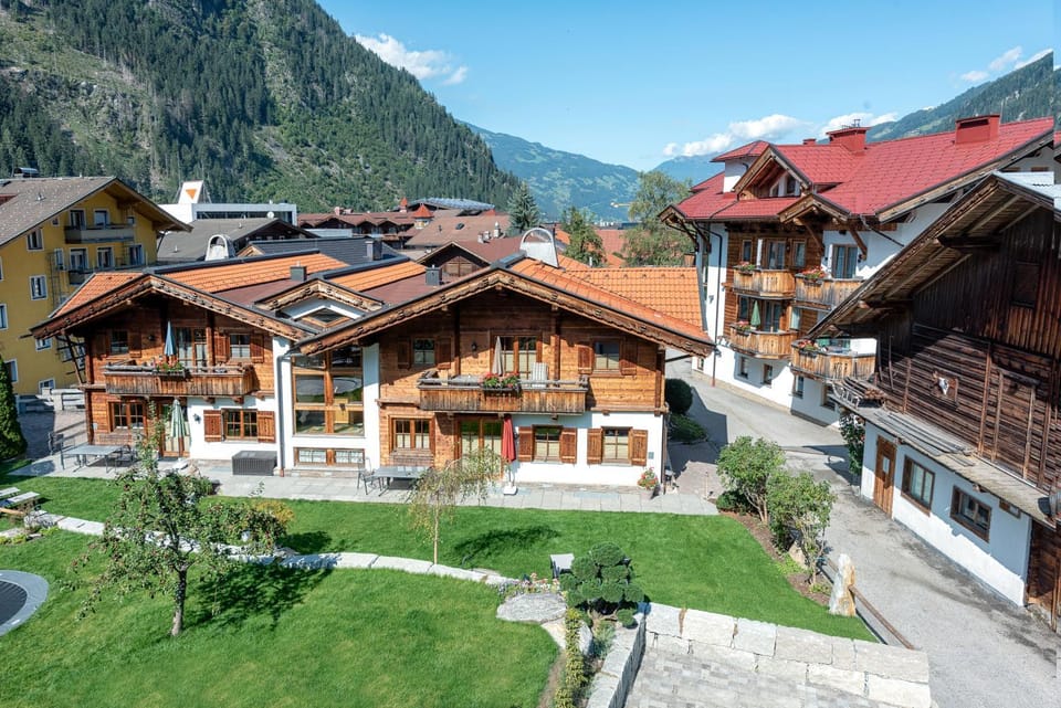 Property building, Garden, Garden view