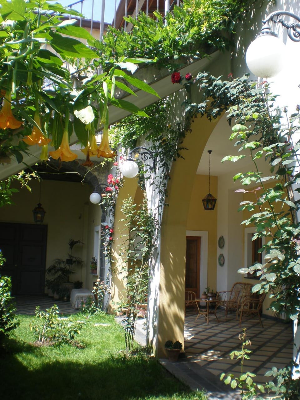 Patio, Facade/entrance, Garden, Balcony/Terrace, Banquet/Function facilities