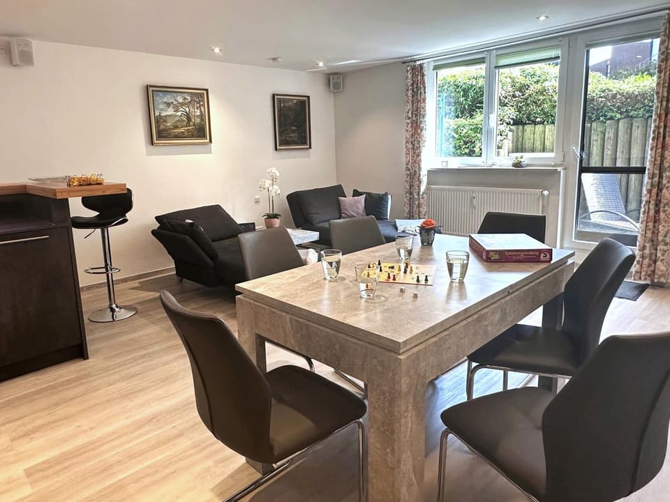 View (from property/room), View (from property/room), Living room, Seating area, Dining area, Garden view, Garden view, Landmark view, Landmark view, Inner courtyard view