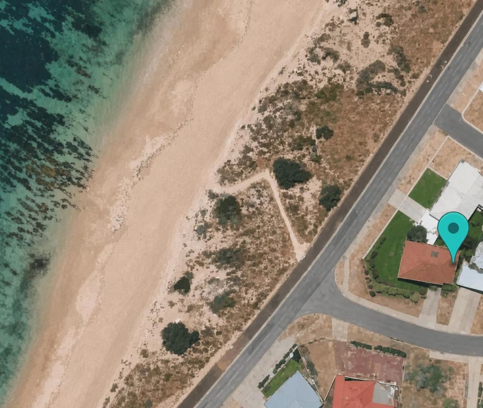 Absolute Beachfront Escape Family Retreat House in Mandurah