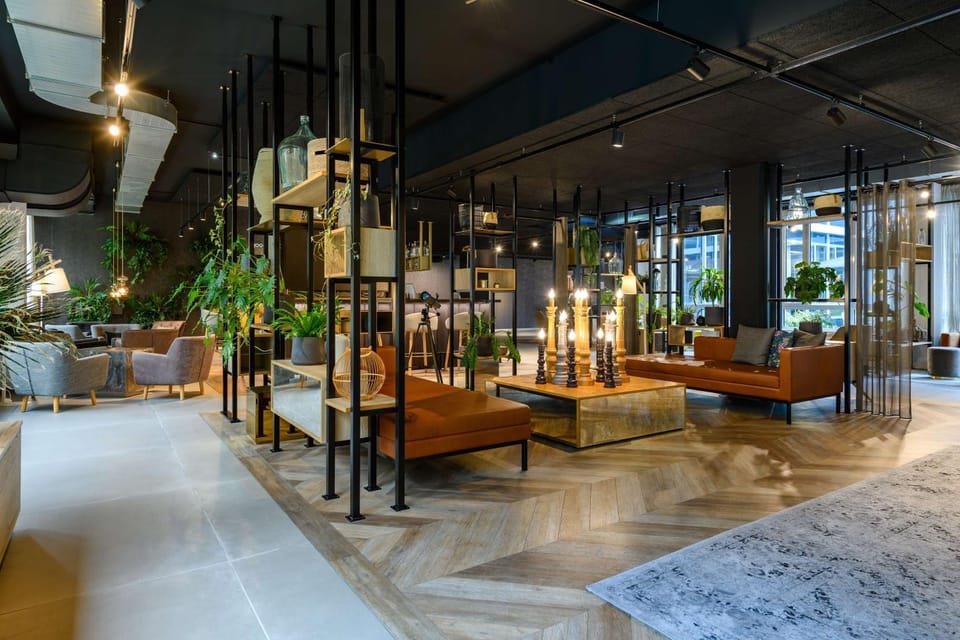 Lounge or bar