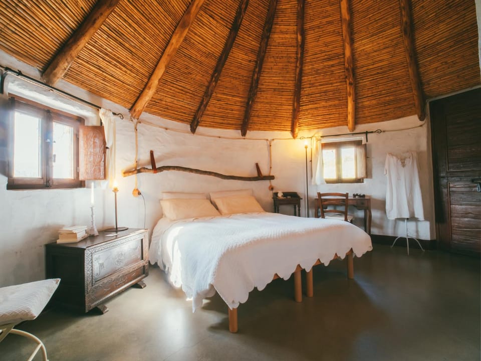 Bed, Massage, Photo of the whole room, Bedroom