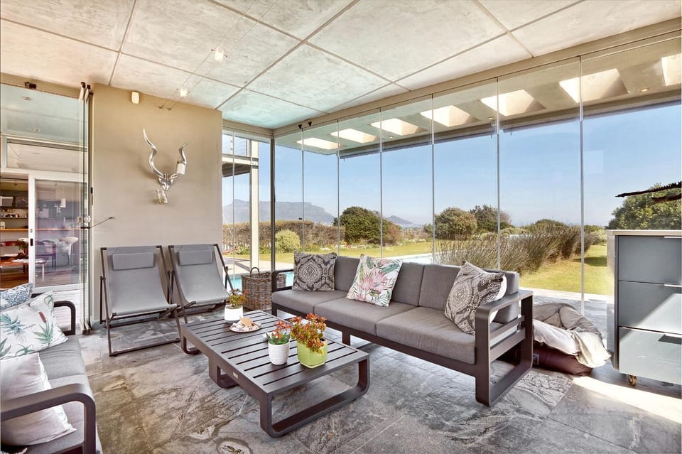 Atlantic Blue Villa at Pilots Villa in Cape Town