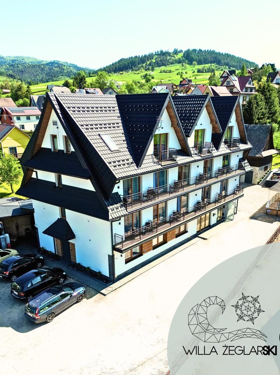 Property building, Neighbourhood, Bird's eye view, Parking