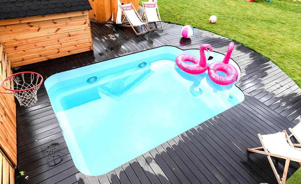 Garden, Swimming pool