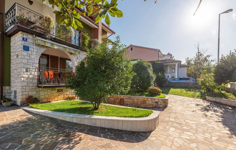 Apartment Complex Silvana Bed and Breakfast in Poreč