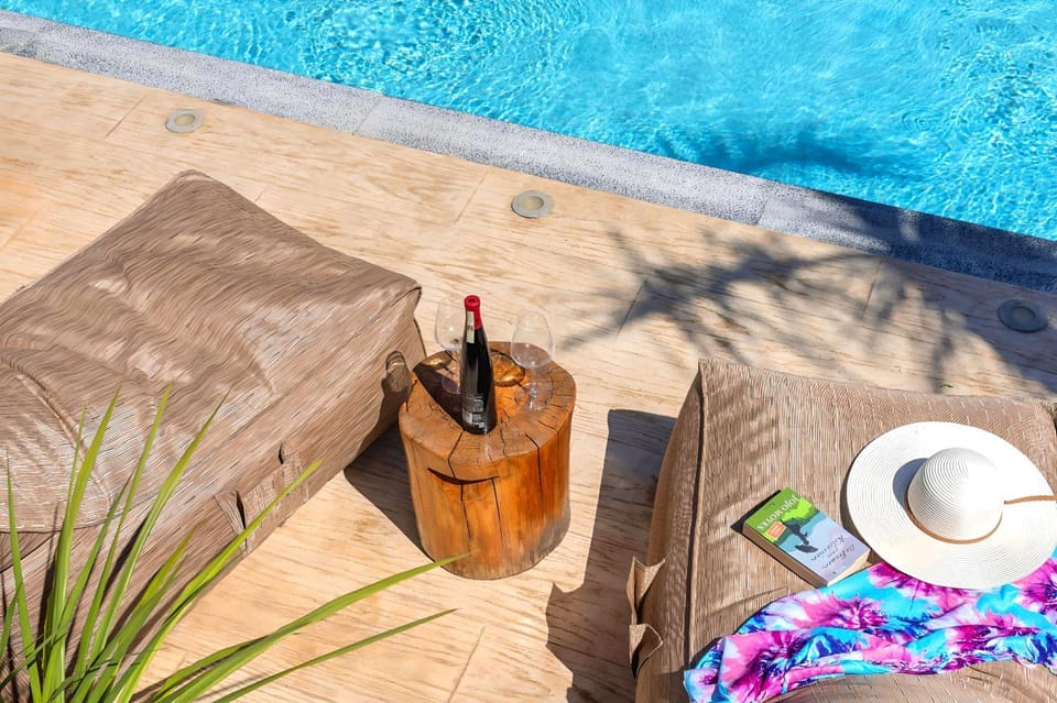 Patio, Day, Pool view, Swimming pool, Drinks, sunbed