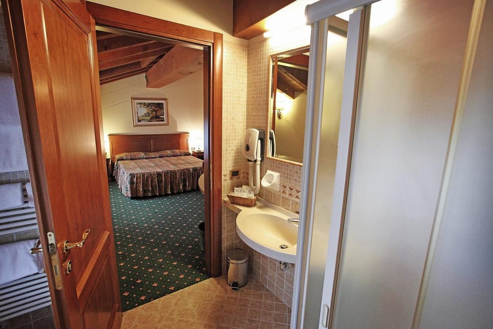 Hotel Faccioli Hotel in Province of Brescia