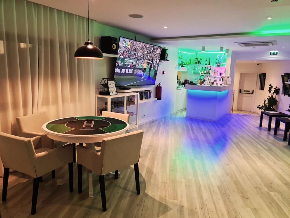 Communal lounge/ TV room, Game Room, TV and multimedia, Lounge or bar, Lounge or bar