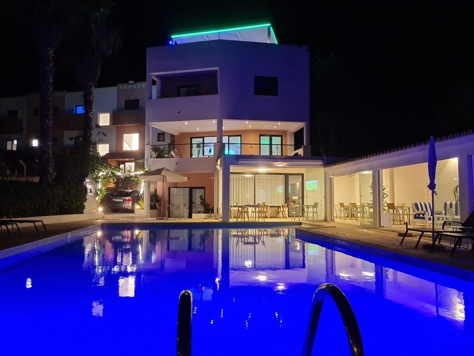 Property building, Night, Swimming pool, Swimming pool