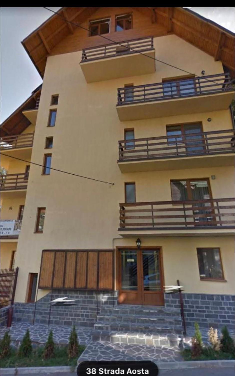 Property building, Facade/entrance