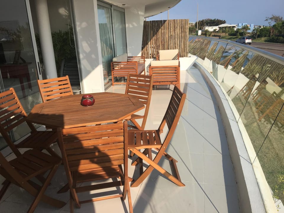 Depto 203 Edificio Bikini Beach, Manantiales Apartment in Maldonado Department, Uruguay