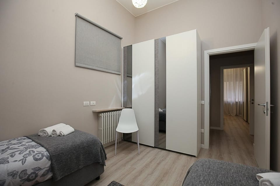 Bed, Photo of the whole room, Bedroom, towels, wardrobe