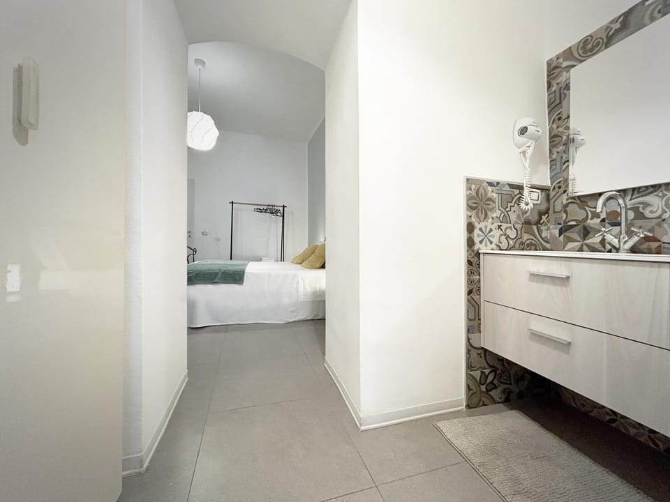 Bathroom, Bedroom