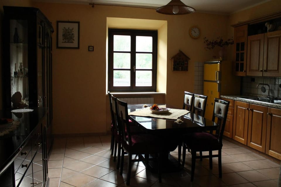 Kitchen or kitchenette, Dining area, Internal: Not applicable to any particular room
