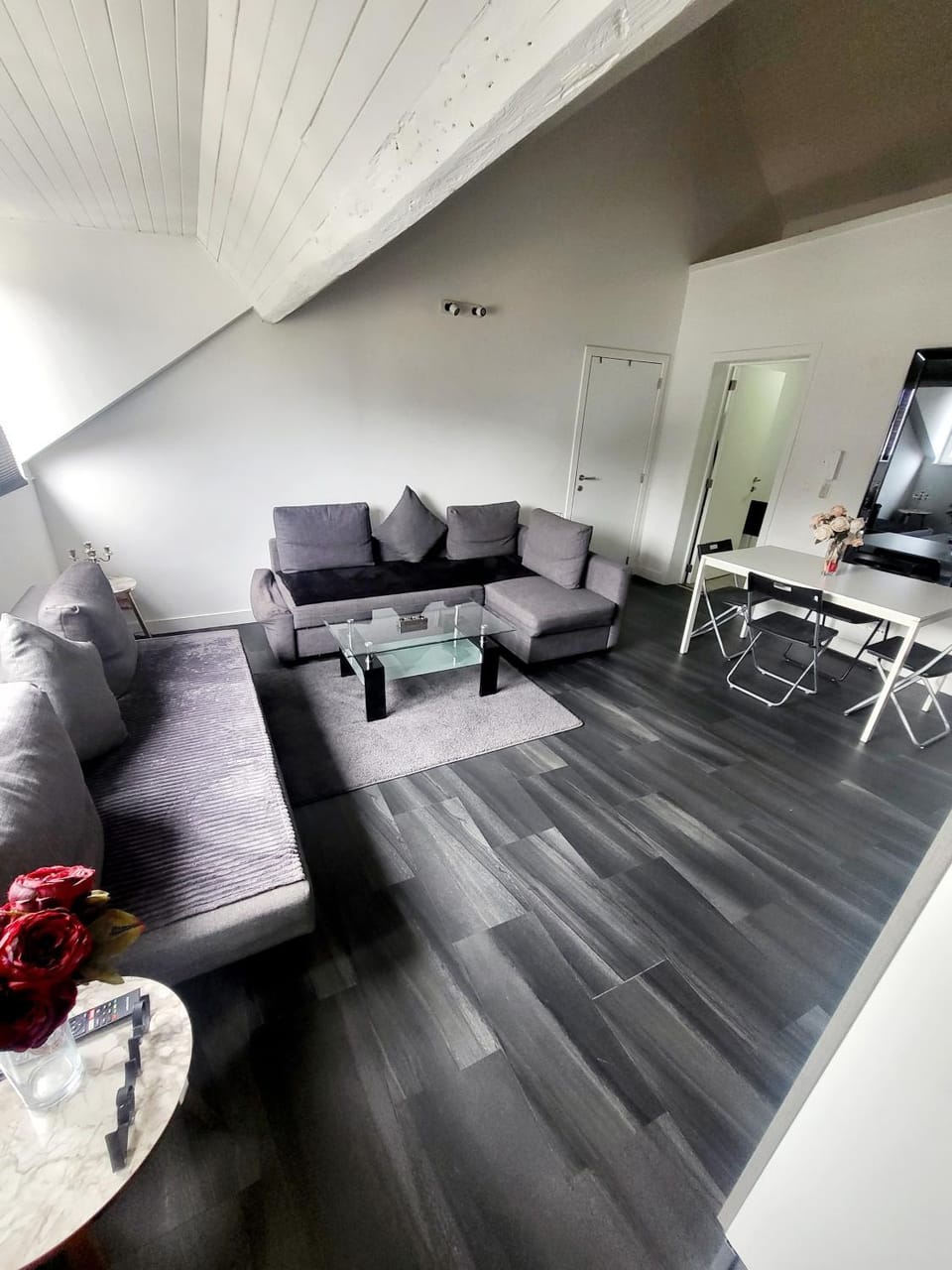 TV and multimedia, Living room, Seating area