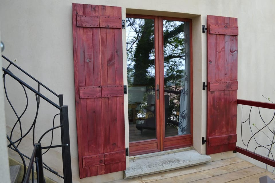 Patio, Facade/entrance