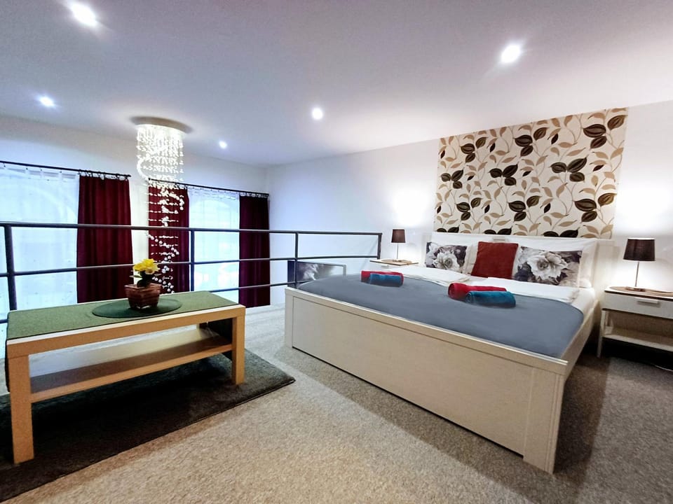 Bed, Bedroom, heating, heating, internet, towels, wardrobe