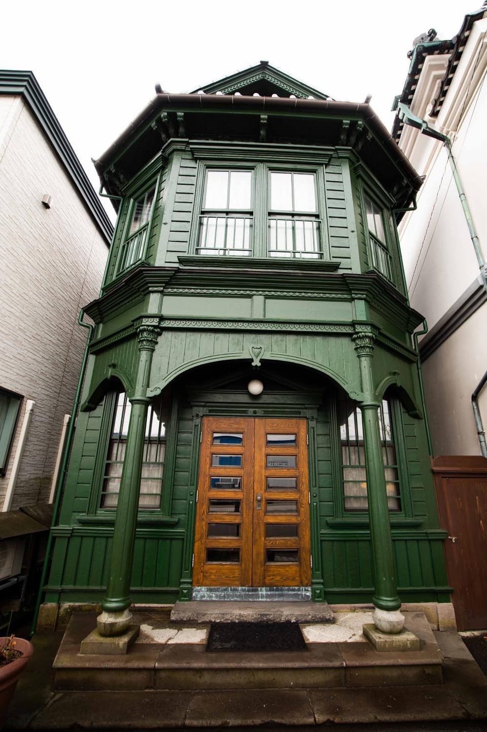 Property building, Facade/entrance