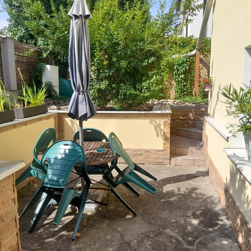Apartmán pod Magnóliou Apartment in Slovakia