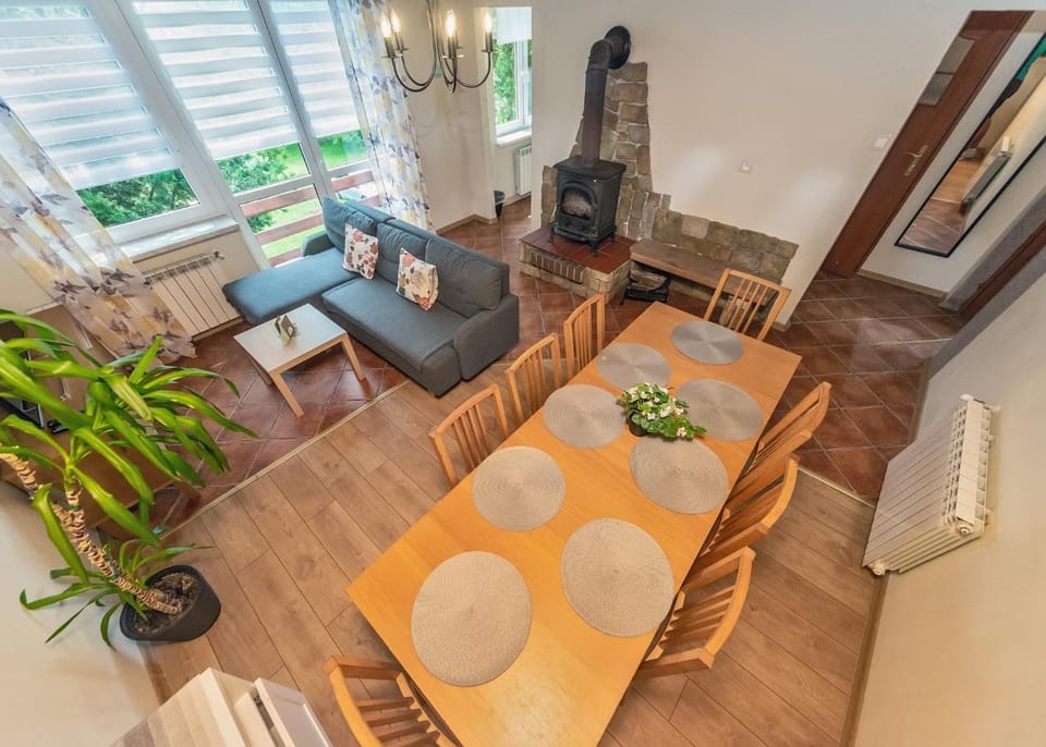Living room, Seating area, Dining area