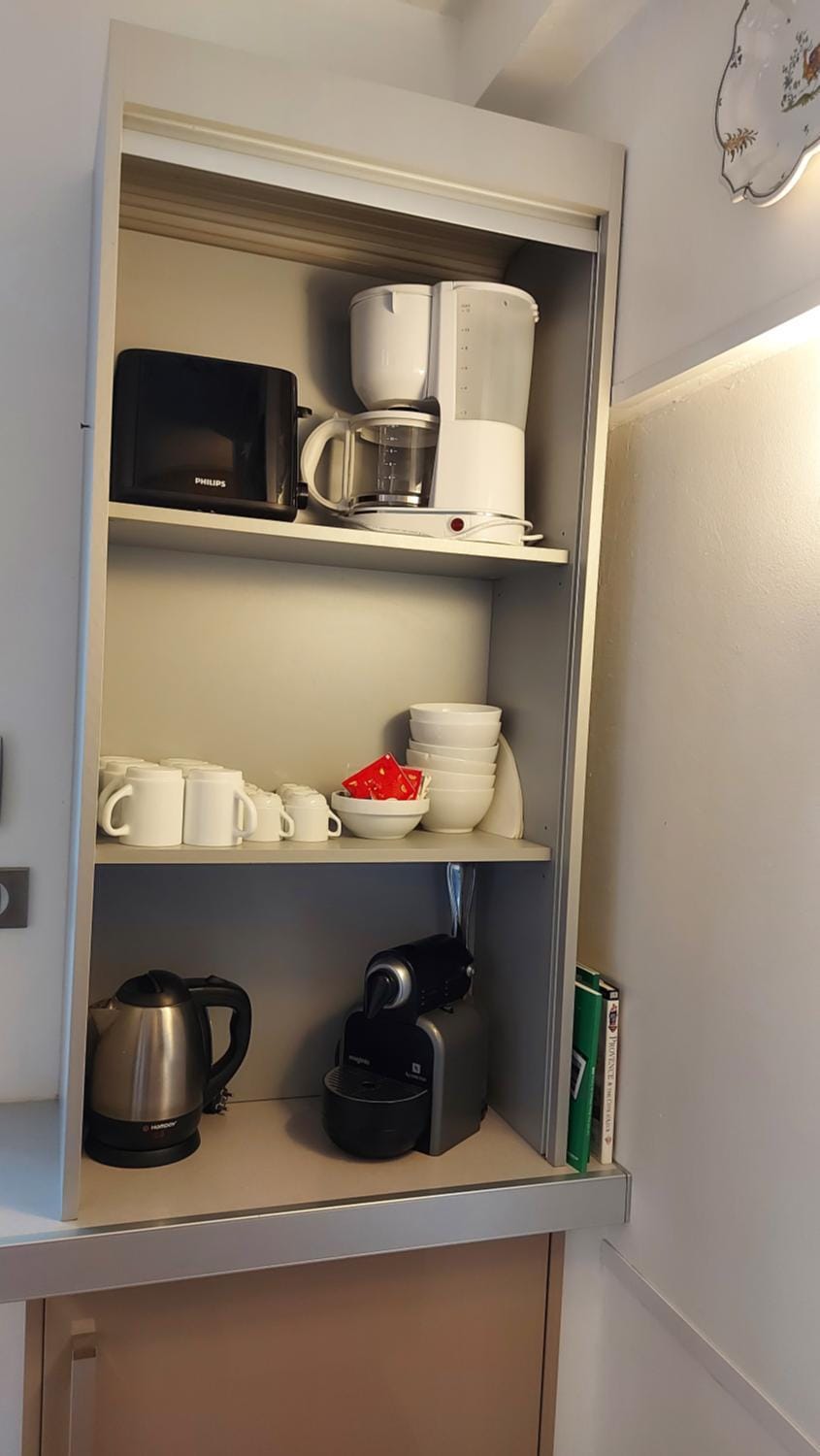 Coffee/tea facilities