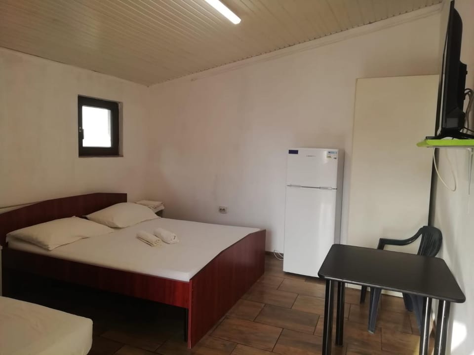 Pensiunea Mario Bed and Breakfast in Romania