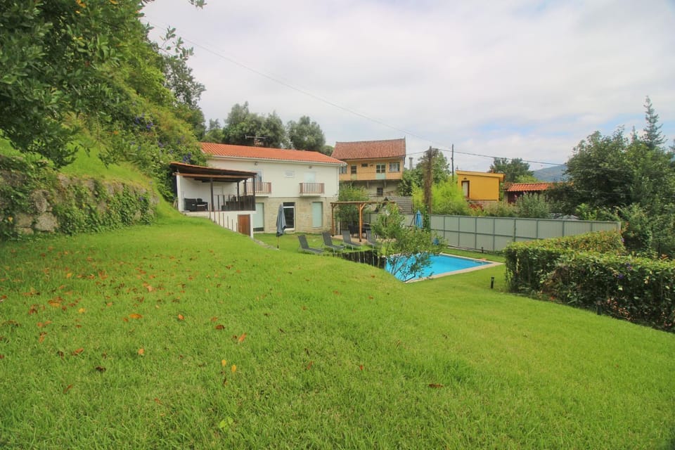 Off site, Garden