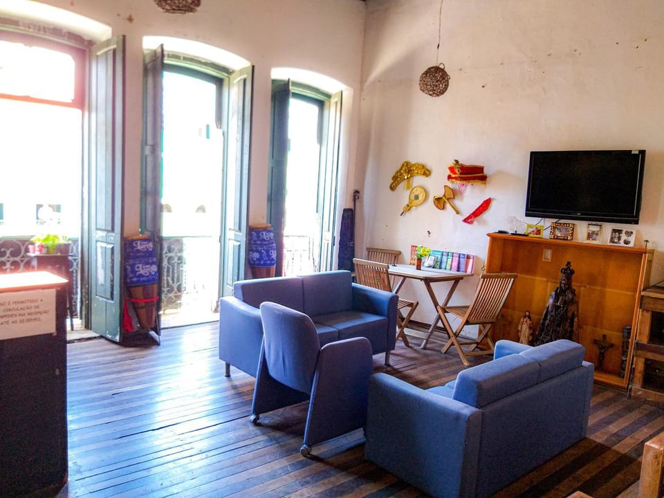 Communal lounge/ TV room, TV and multimedia, Living room, Seating area