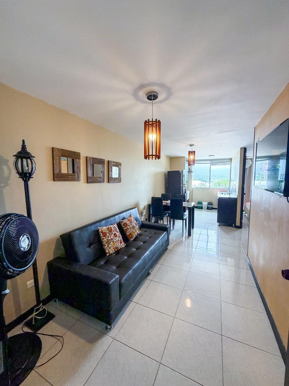 TV and multimedia, Seating area