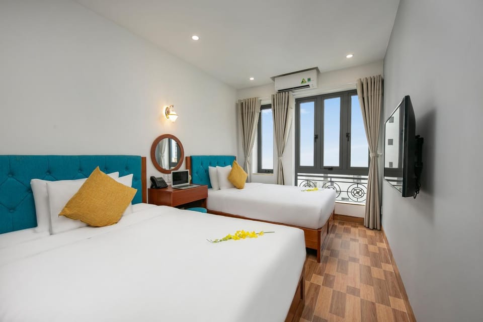 Photo of the whole room, City view, Sea view, Street view, Quiet street view