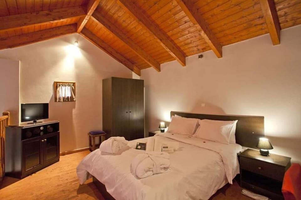 Bedroom, wardrobe