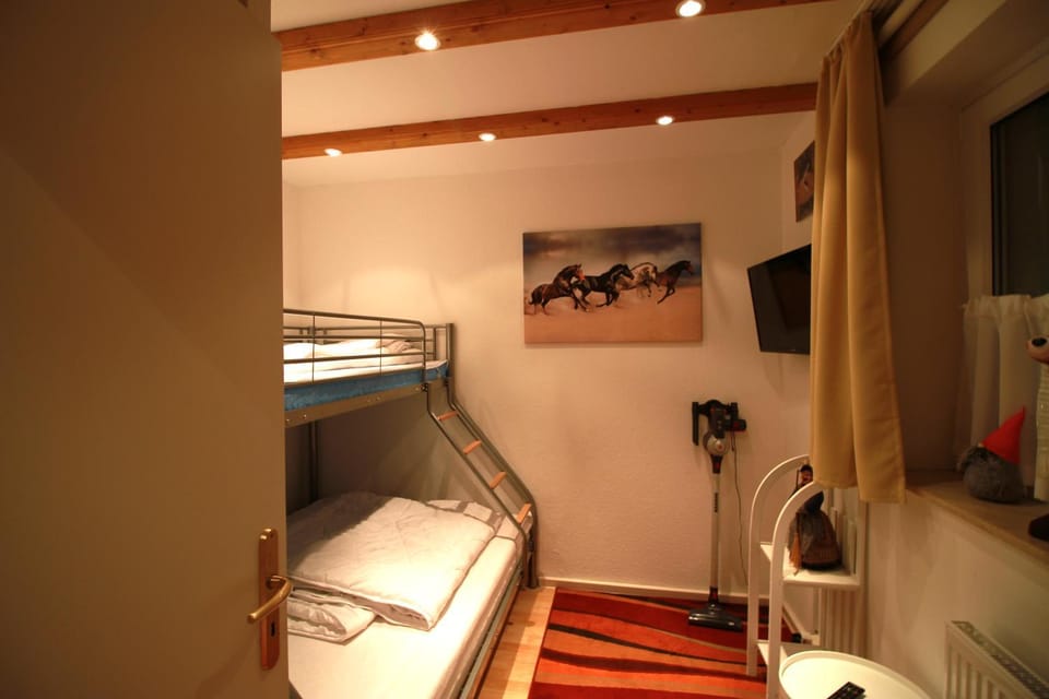 bunk bed