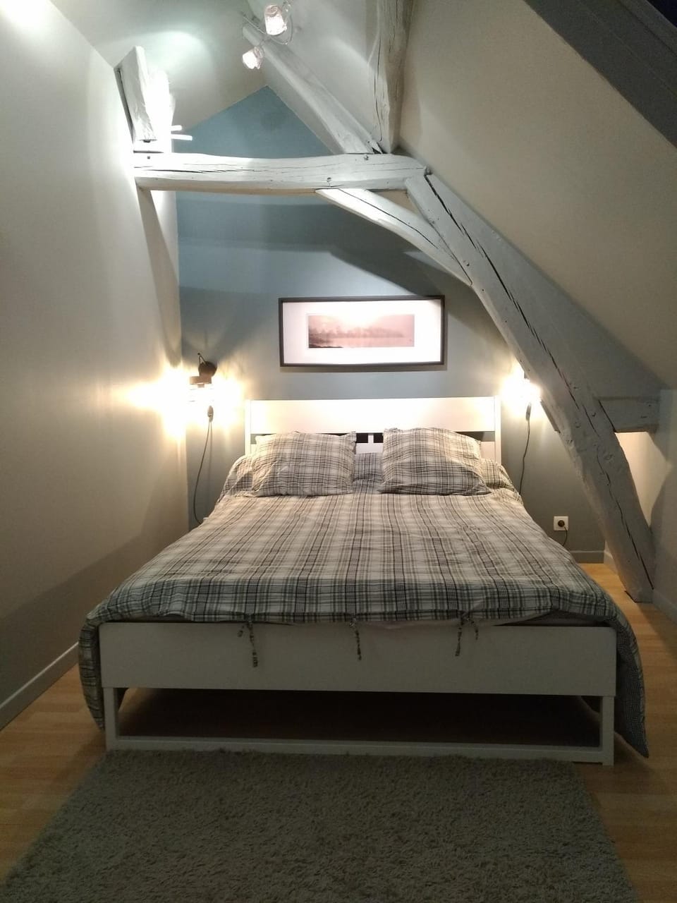 Photo of the whole room