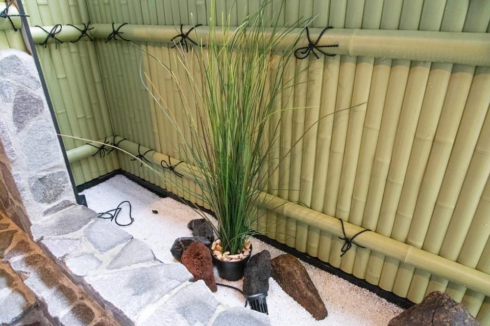 Open Air Bath, Public Bath