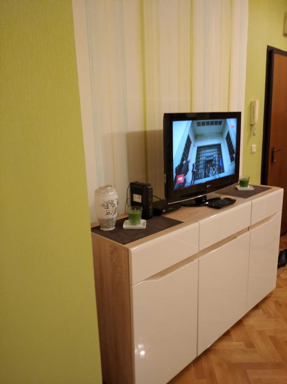 Vlado apartment VS Apartment in Belgrade
