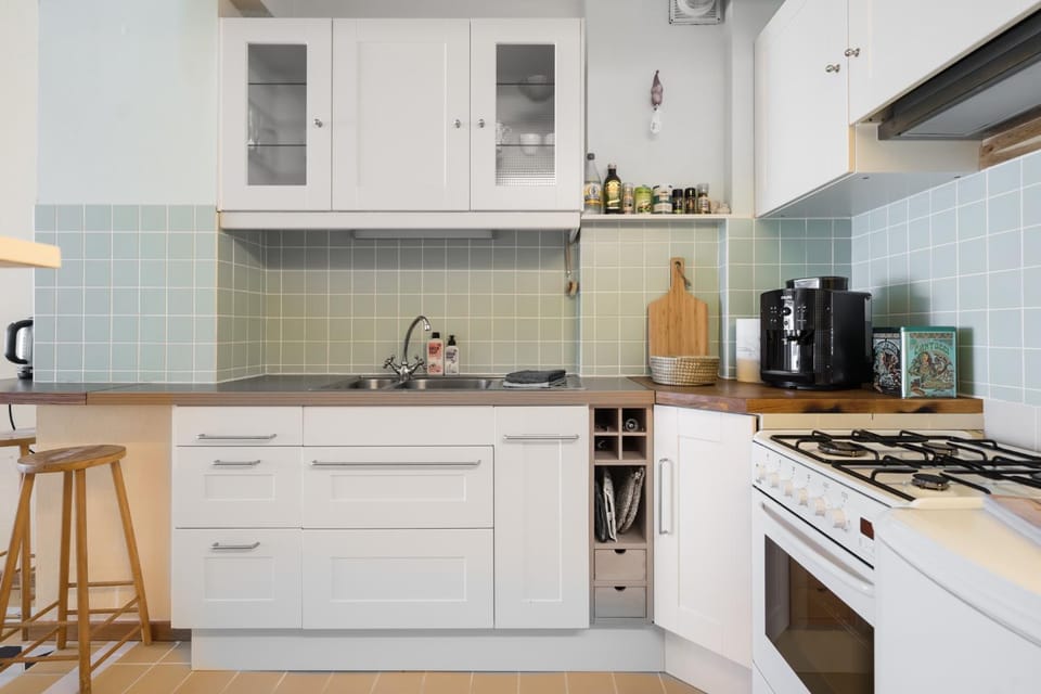 Coffee/tea facilities, Kitchen or kitchenette