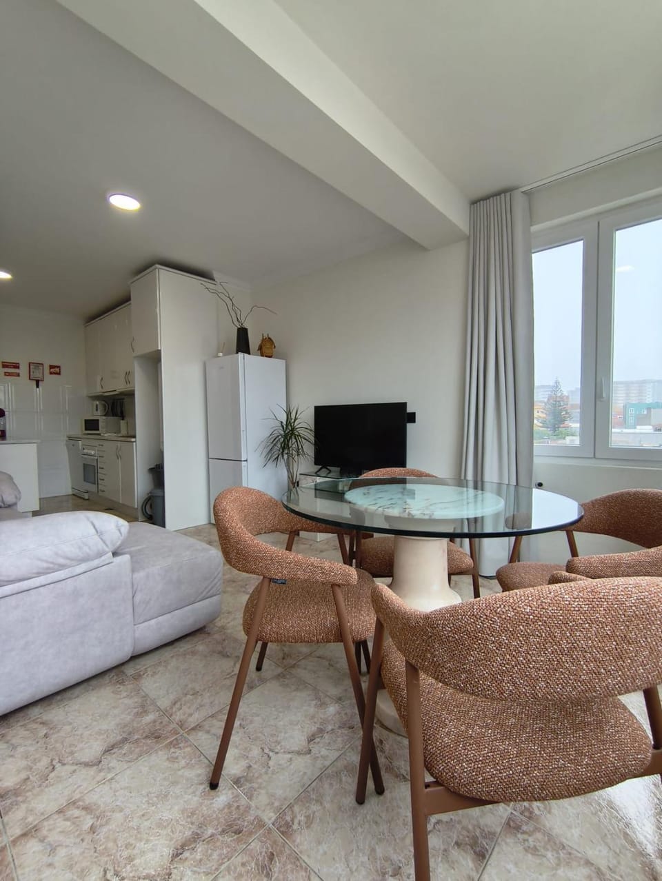 Living room, Dining area