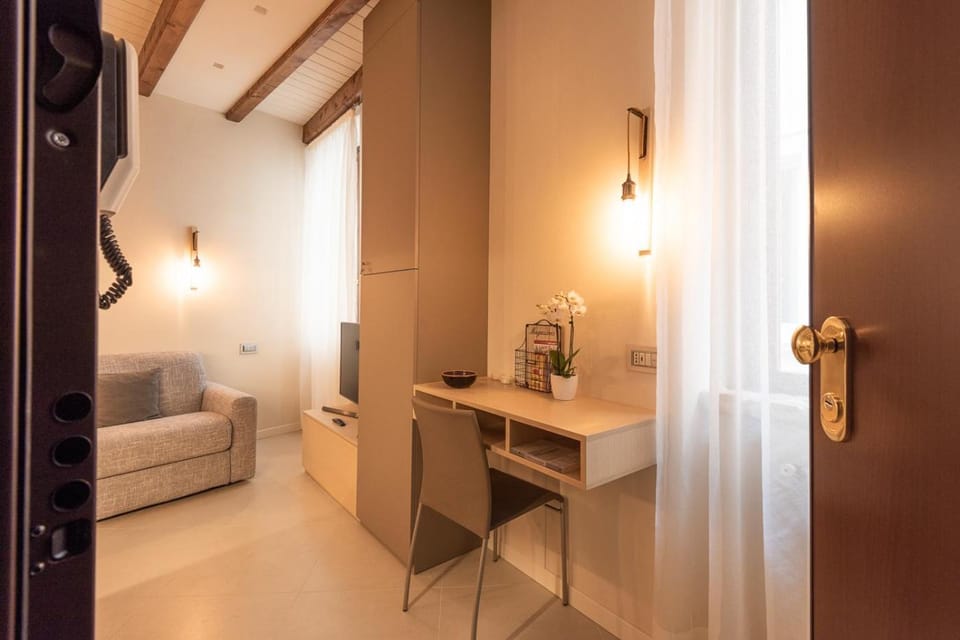 Dreamy apartment Tre Corone Old Town Apartment in Desenzano del Garda